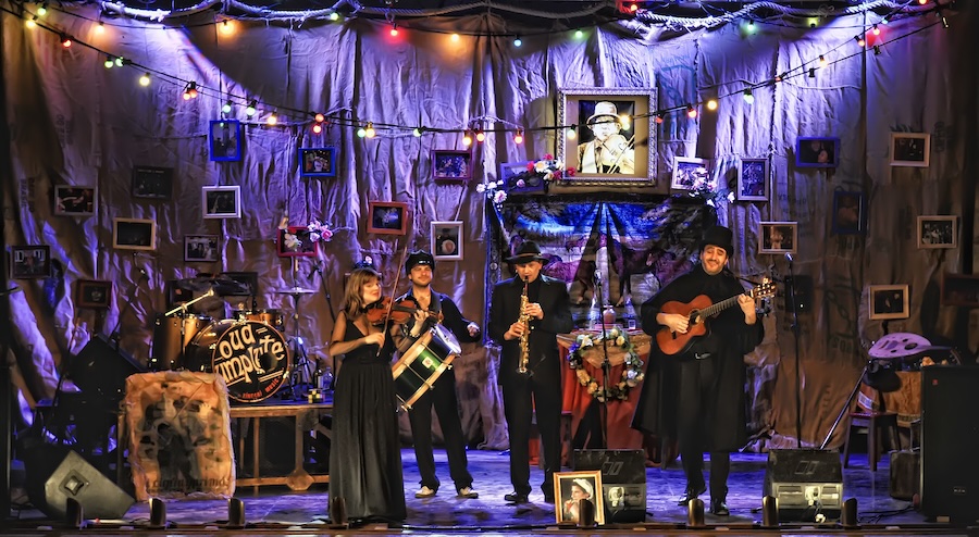 49 FESTIVAL INTERNACIONAL DE TEATRO DE BADAJOZ - "EL FUNERAL"